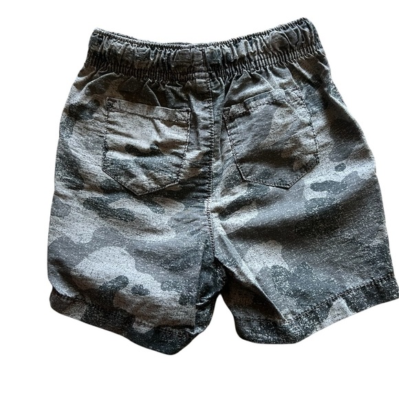 Jumping Beans Boys Grey Camo Shorts | 2T - Picture 2 of 4